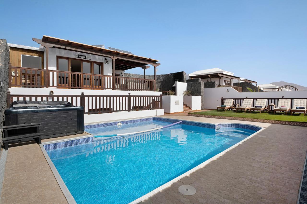 Villa Peaky Playa Blanca  Exterior photo