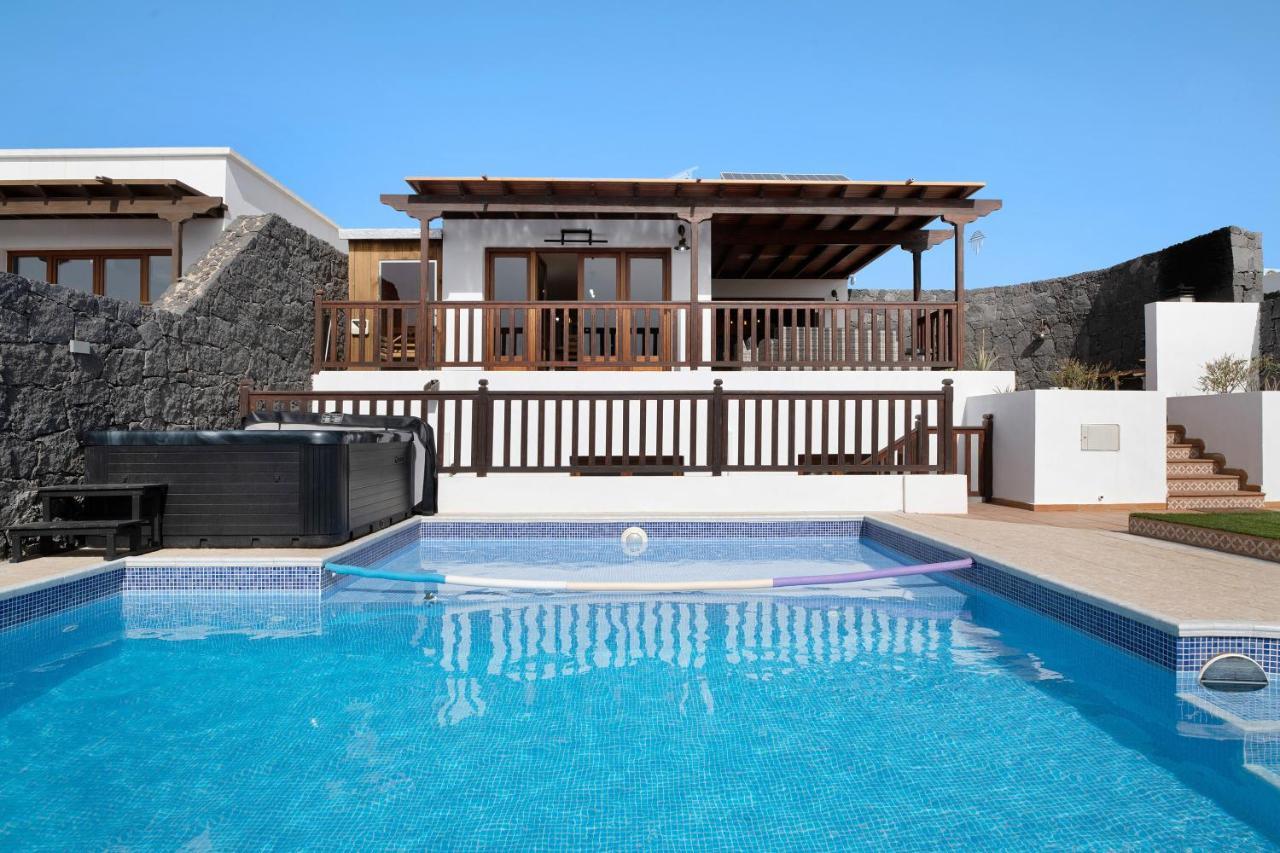 Villa Peaky Playa Blanca  Exterior photo
