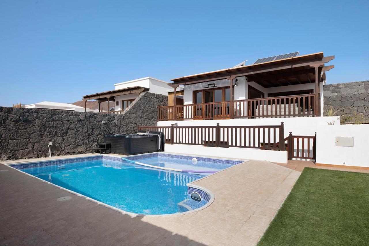 Villa Peaky Playa Blanca  Exterior photo